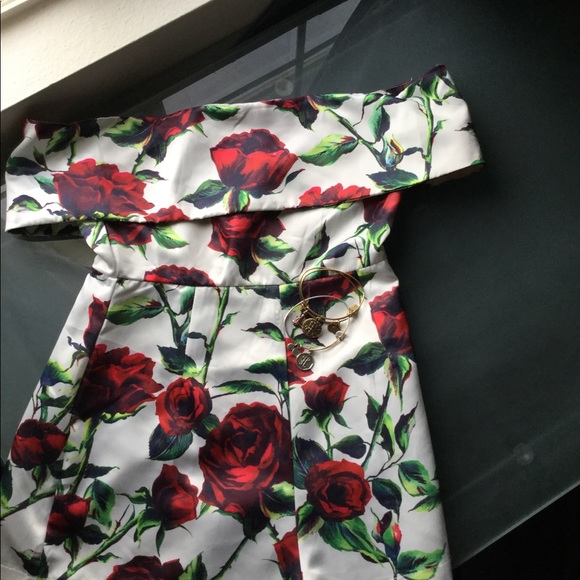 🌹🌼🌿Red Rose Romper🌿🌼🌹 - Picture 9 of 9